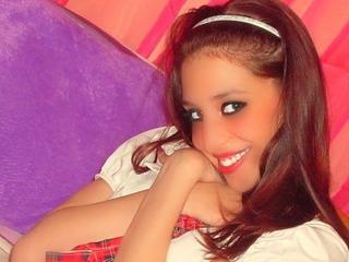 Amarilla Doll - Dominant, Voyeurismus, Oralsex
