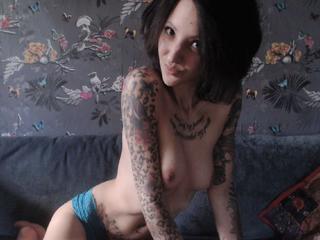 CharlineWax - Dominant, Pornographie, Sexspielzeug, Anal-Sex, Natursekt