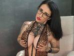 QueenParis - Kleine Brueste, Piercings, Kurze Haare